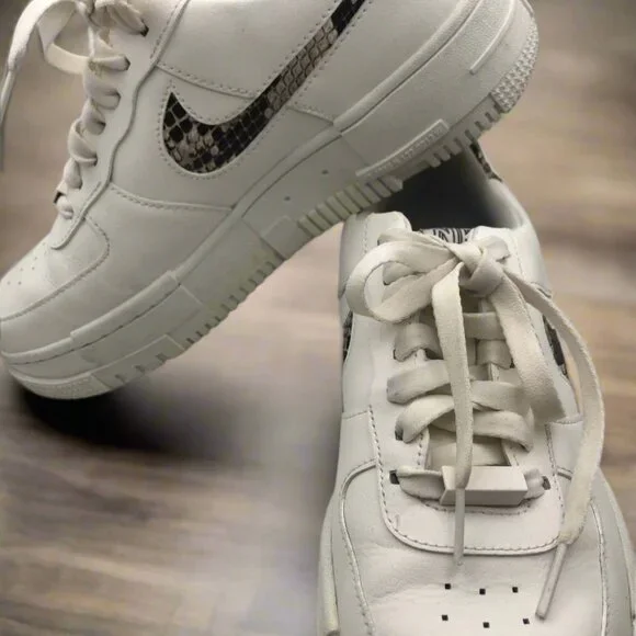 Nike Air Force One Pixel! Size 7.5 - Picture 4 of 6